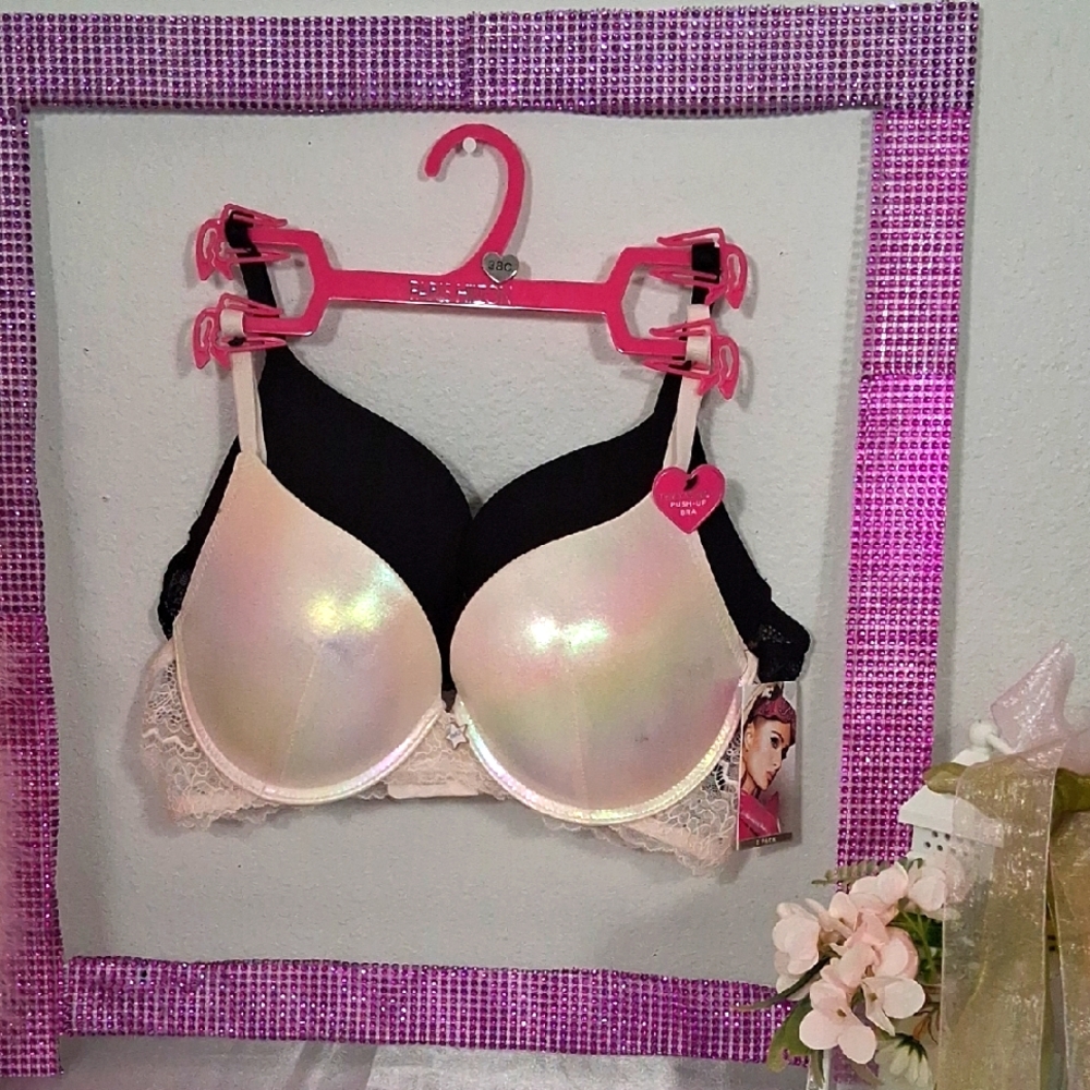 PARIS HILTON Iridescent Cream Bra and Black Lace Bra Set of 2 NWT  2005